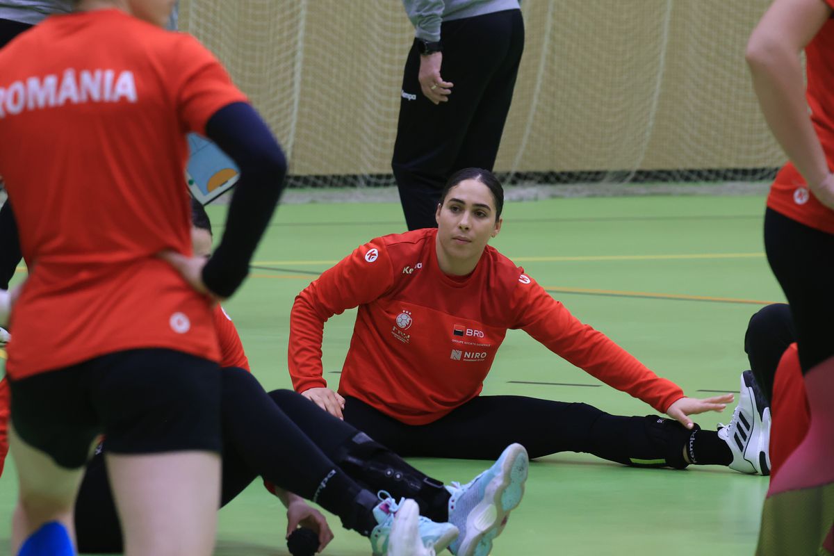 Imagini de la antrenamentul oficial al României înaintea meciului cu Japonia