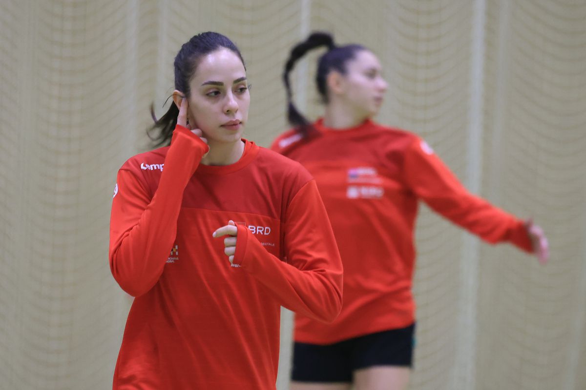 Imagini de la antrenamentul oficial al României înaintea meciului cu Japonia