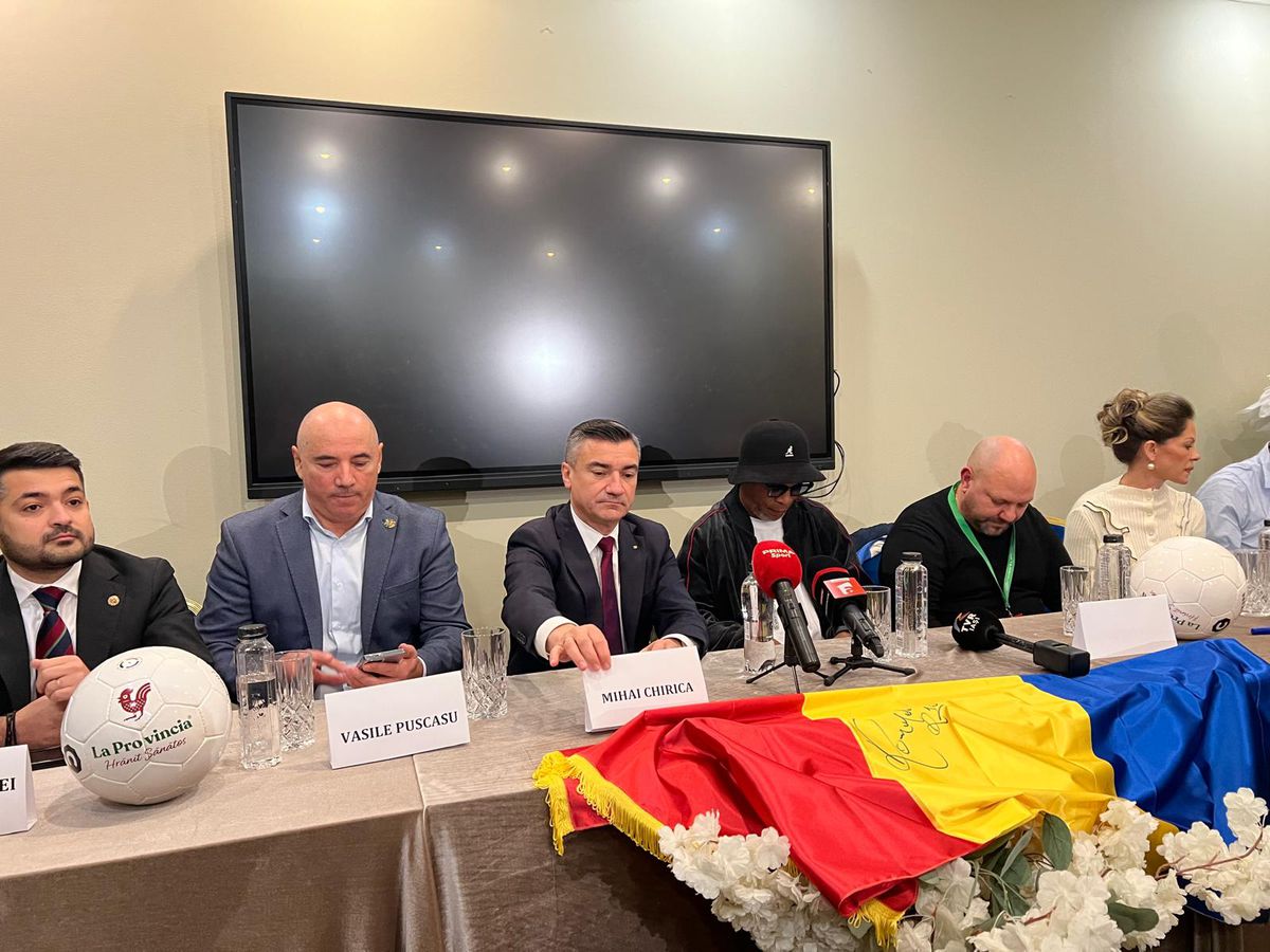 Euforie la apariția lui Ronaldinho la Iași! » Primarul l-a așteptat două ore pe brazilian să coboare din camera de hotel + câți bani a primit superstarul