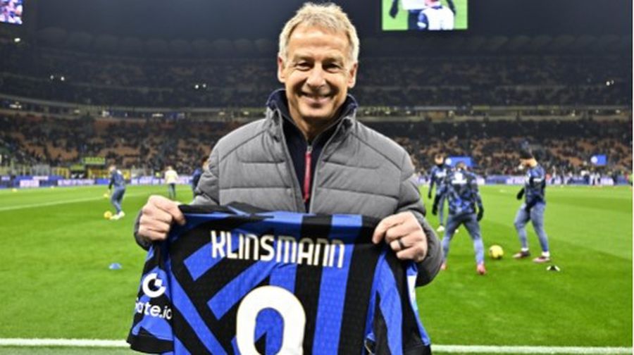 Un fost campion mondial îl susține ferm pe Cristi Chivu: „Soarele va străluci în curând iar și pentru Interul său”