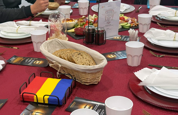 Ce au găsit șefii lui Csikszereda în lojă, la meciul cu Rapid » Mesaj tipărit și în maghiară: „Vă dorim...”