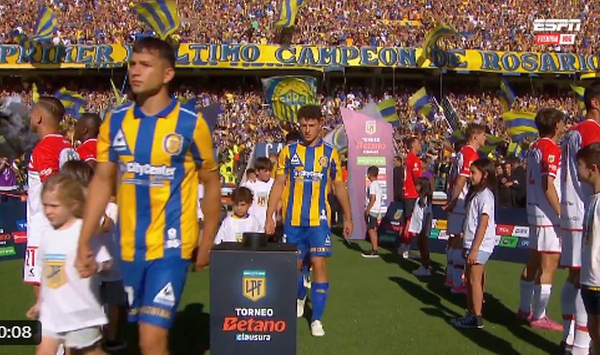 Scandalul care a zguduit fotbalul: 12 jucători și președintele Veron au fost suspendați drastic după ce au boicotat garda de onoare!