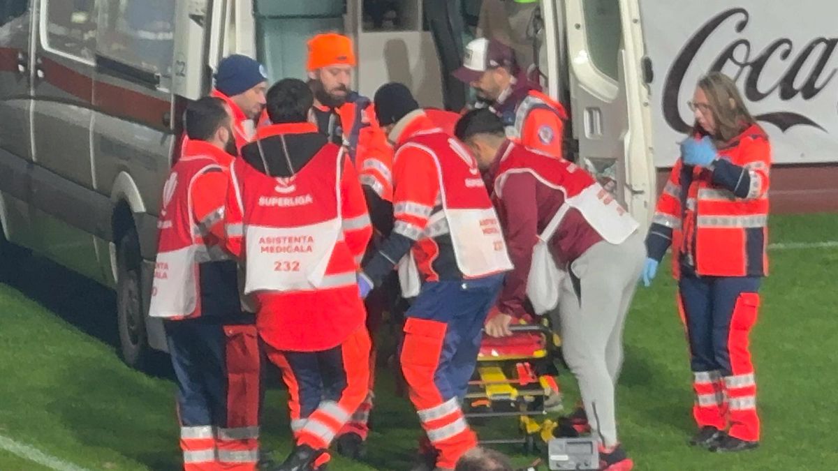 Unui spectator i s-a făcut rău în timpul meciului Rapid - Csikszereda