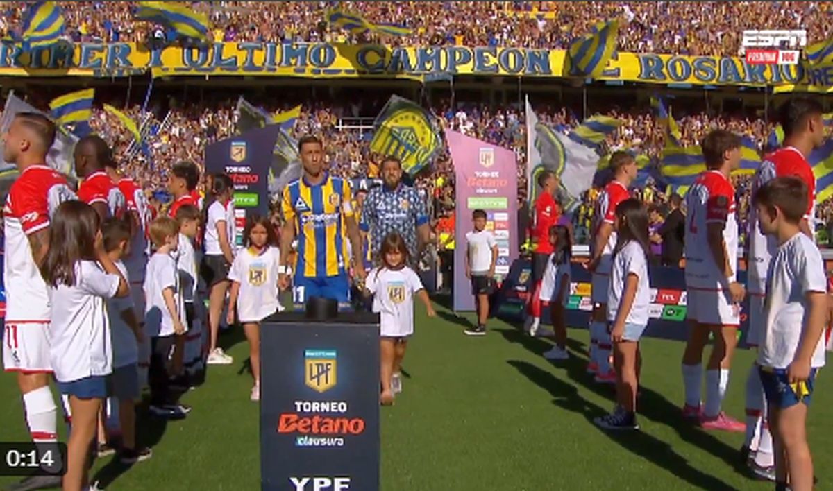 Scandalul care a zguduit fotbalul: 12 jucători și președintele Veron au fost suspendați drastic după ce au boicotat garda de onoare!