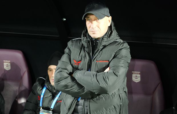 Robert Ilyeș, dărâmat după Craiova - Csikszereda: „Nu am mai trăit așa umilință! E de neimaginat, jucătorii s-au crezut în vacanță”