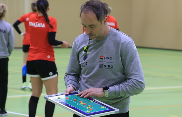 Pentru România - Ungaria, selecționerul Mihăilă ia în calcul o strategie în premieră la acest Mondial: „Voi analiza cu staff-ul”