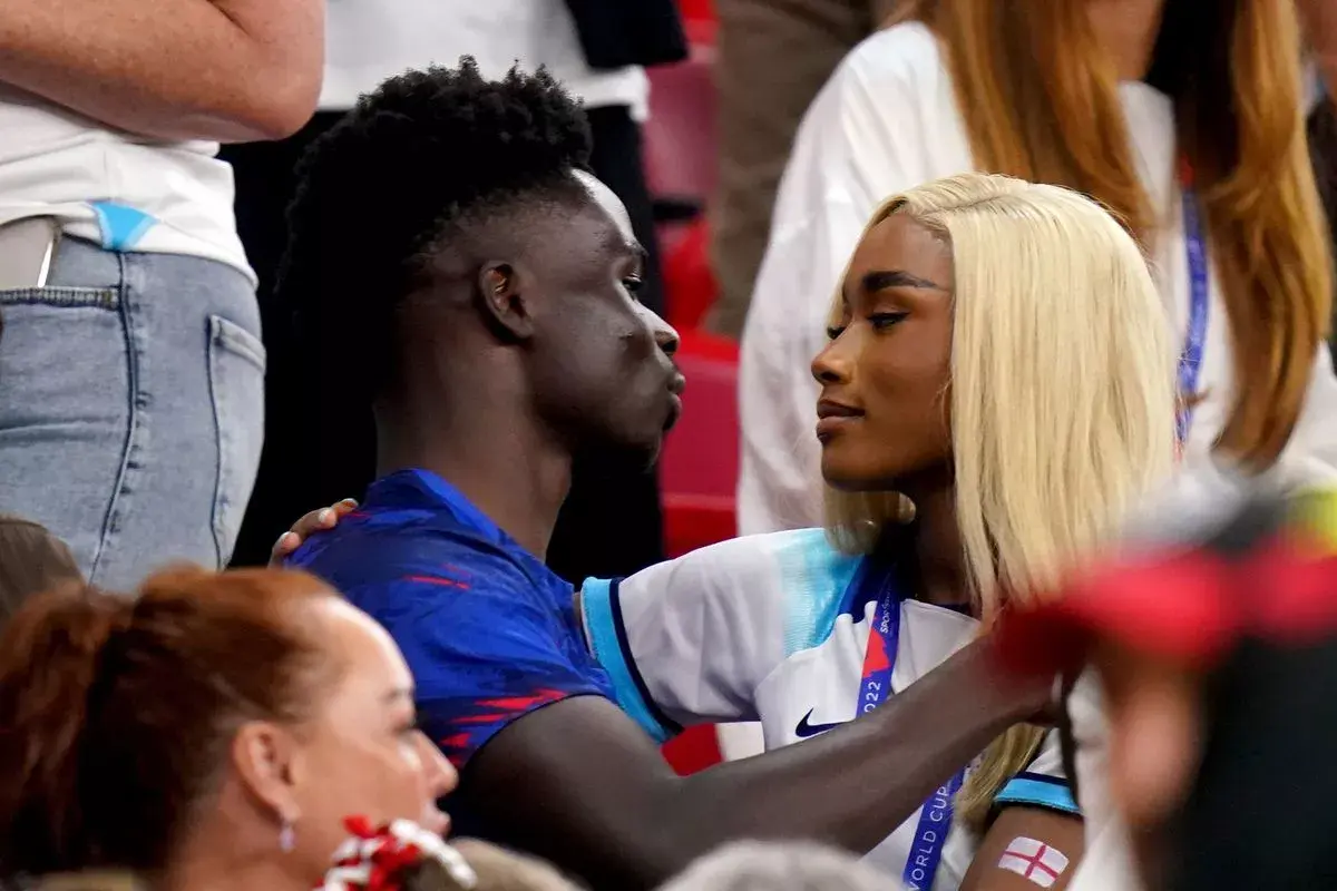Replica lui Bukayo Saka la postarea logodnicei a stârnit hohote de râs după ce Arsenal a luat titlul în Premier League