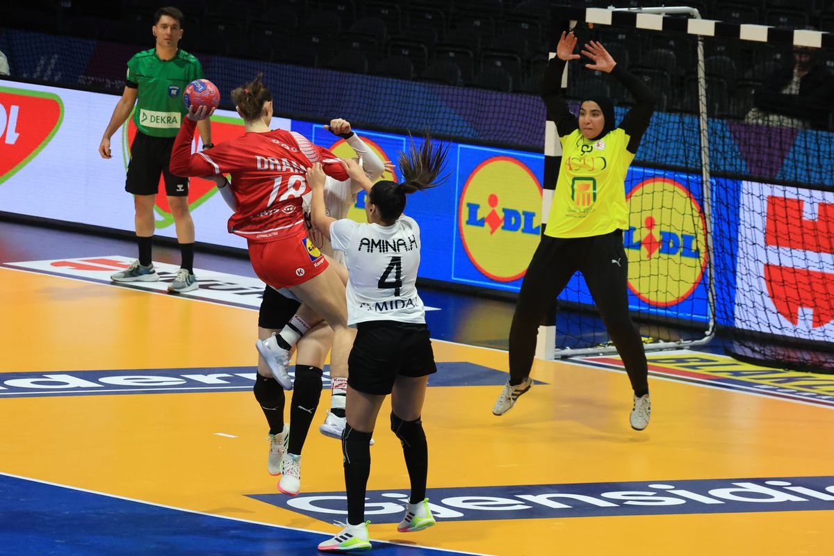 Naționala Egiptului nu s-a făcut de râs în primul meci jucat vreodată la Campionatul Mondial de handbal feminin! GSP a asistat la momentul istoric