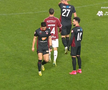 Stăpânit cu greu, după ce n-a fost lăsat să execute penalty-ul în Rapid - Csikszereda