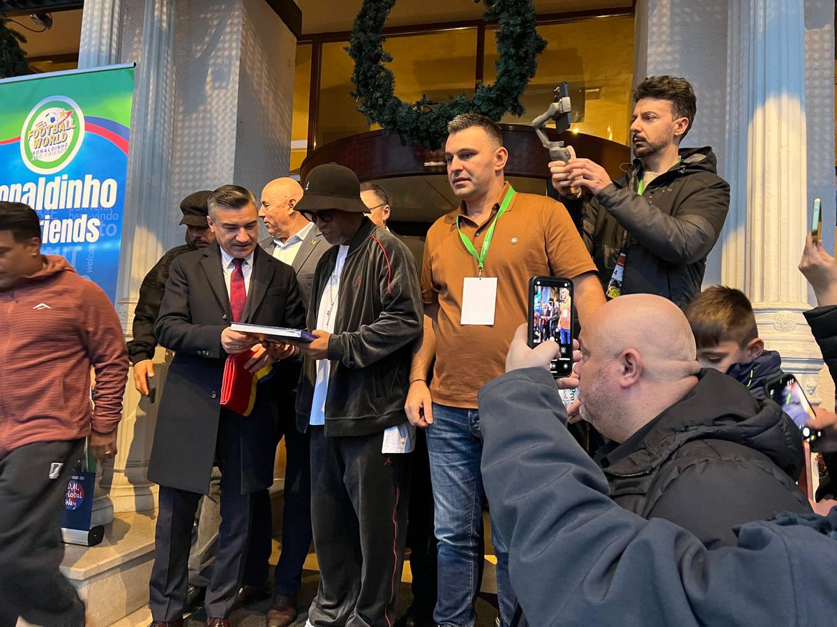 Ronaldinho a ajuns la Iași pentru meciul demonstrativ