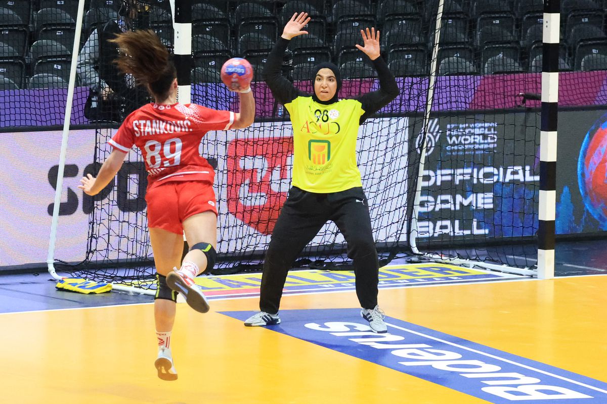 Naționala Egiptului nu s-a făcut de râs în primul meci jucat vreodată la Campionatul Mondial de handbal feminin! GSP a asistat la momentul istoric