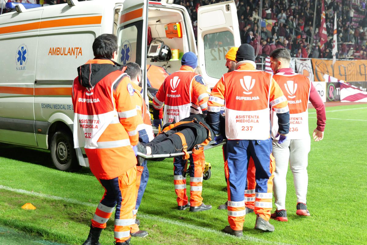 Unui spectator i s-a făcut rău în timpul meciului Rapid - Csikszereda
