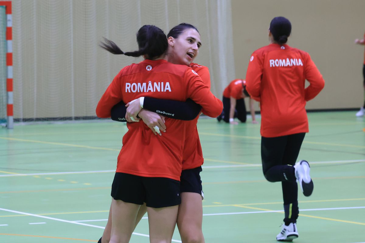 Imagini de la antrenamentul oficial al României înaintea meciului cu Japonia