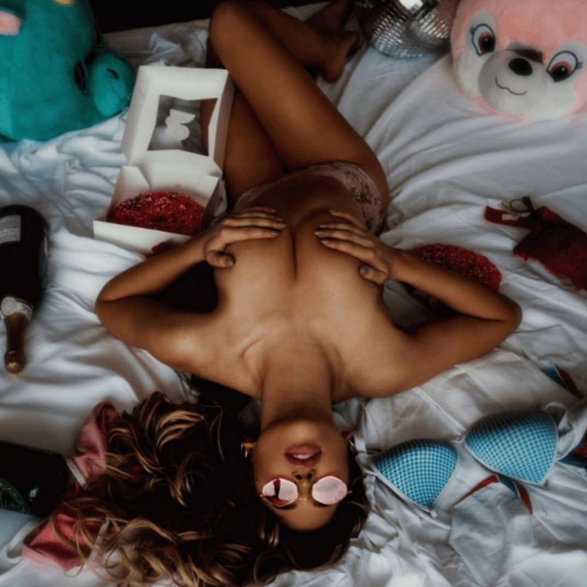 GALERIE FOTO Antje, urmașa lui Kate Upton, e înnebunită după baseball și a renunțat de tot la haine! Imagini interzise minorilor