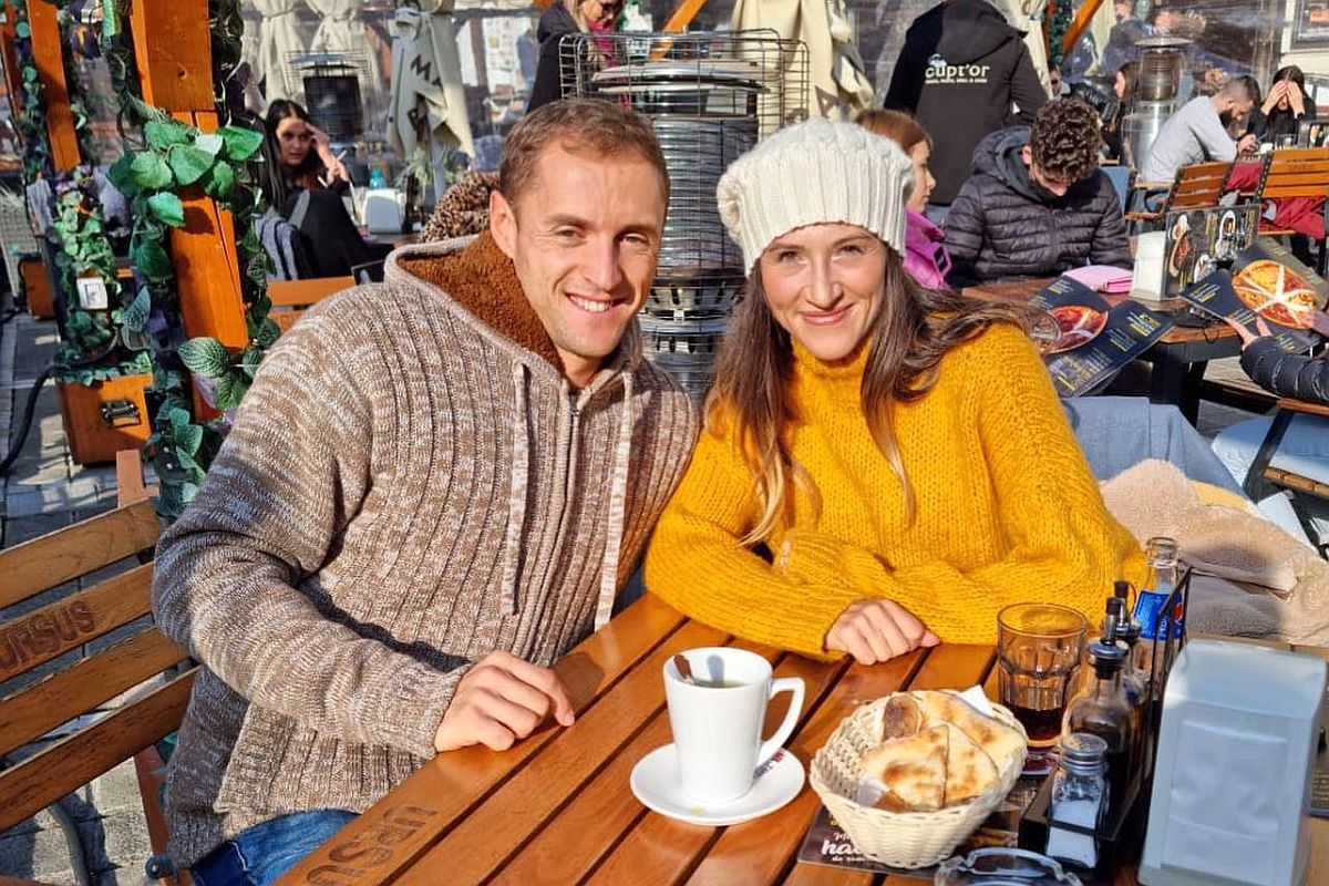 Cine e bielorusul căsătorit cu o jucătoare de tenis din România: a câștigat la Roland Garros și a fost #1 la juniori, acum s-a mutat la noi în țară