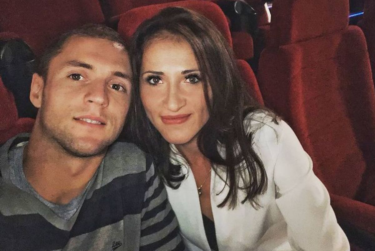 Cine e bielorusul căsătorit cu o jucătoare de tenis din România: a câștigat la Roland Garros și a fost #1 la juniori, acum s-a mutat la noi în țară