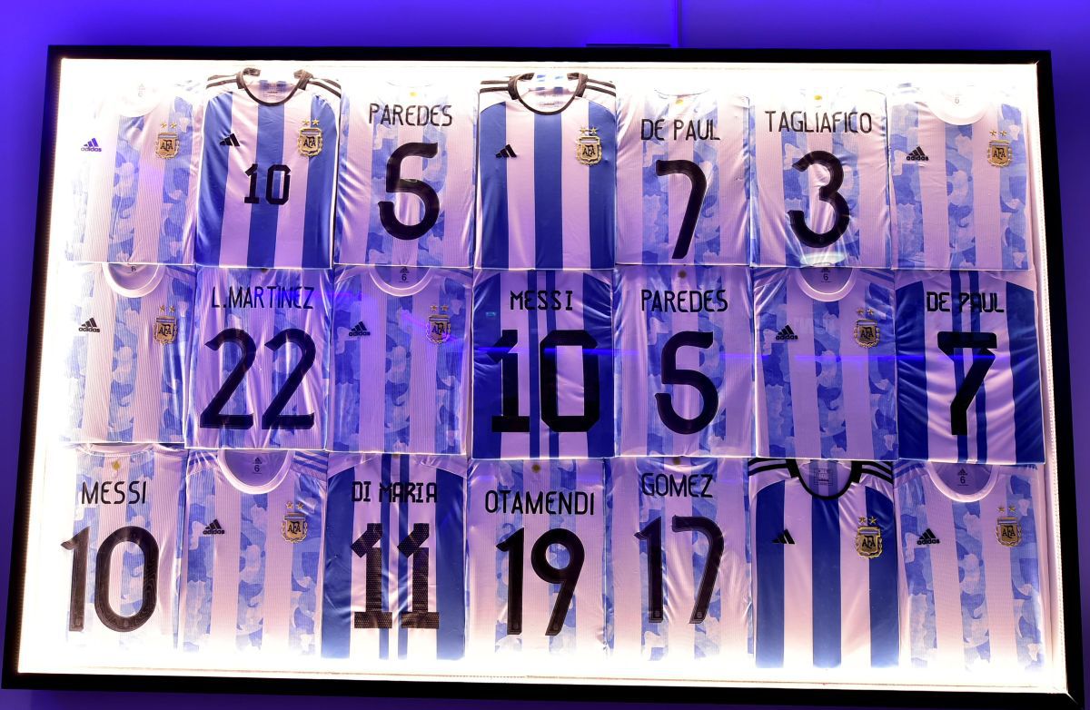 Omagiu pentru zeul fotbalului » Qatarul transformă camera în care a locuit Messi într-un muzeu