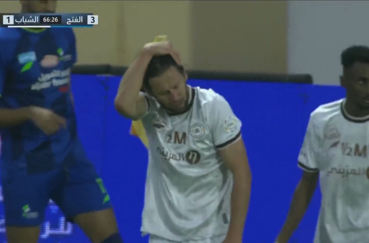 Controversa finalului de an în fotbal » Arbitrii au asistat impasibili la gestul complet lipsit de fair-play