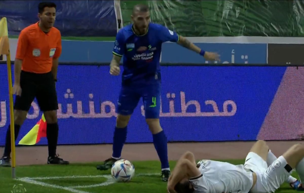 Controversa finalului de an în fotbal » Arbitrii au asistat impasibili la gestul complet lipsit de fair-play