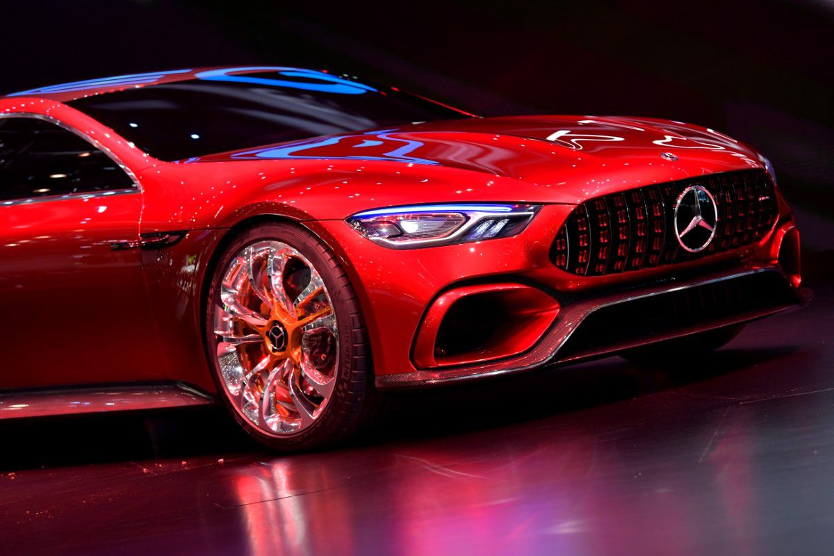 Diferite variante de Mercedes AMG GT