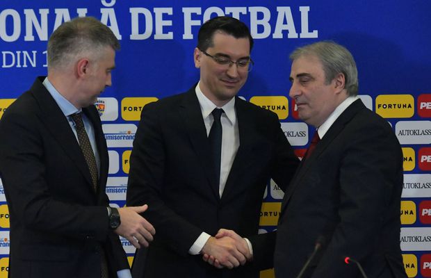 Și-a dat demisia înainte de calificare » Dezvăluire surprinzătoare din interiorul FRF: „Eu răspund!”