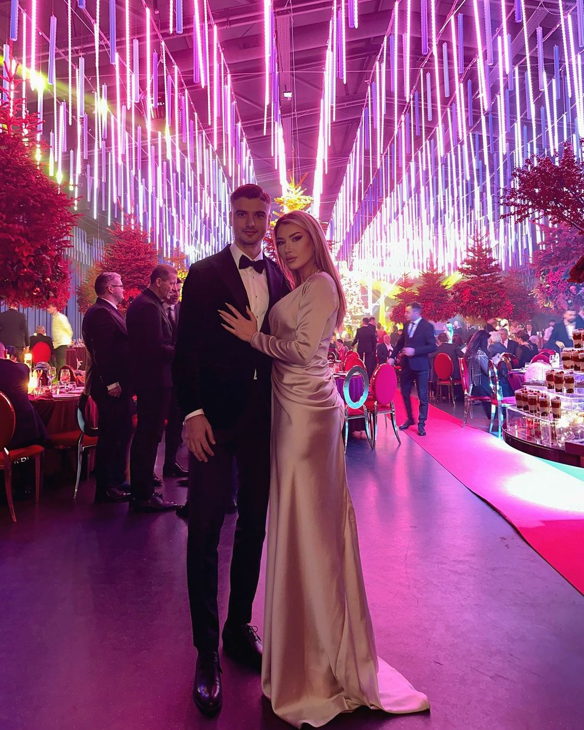 Iubita fotbalistului de la Farul a atras toate privirile la meciul cu FCSB » Nu a lipsit nici de la petrecerea campionilor