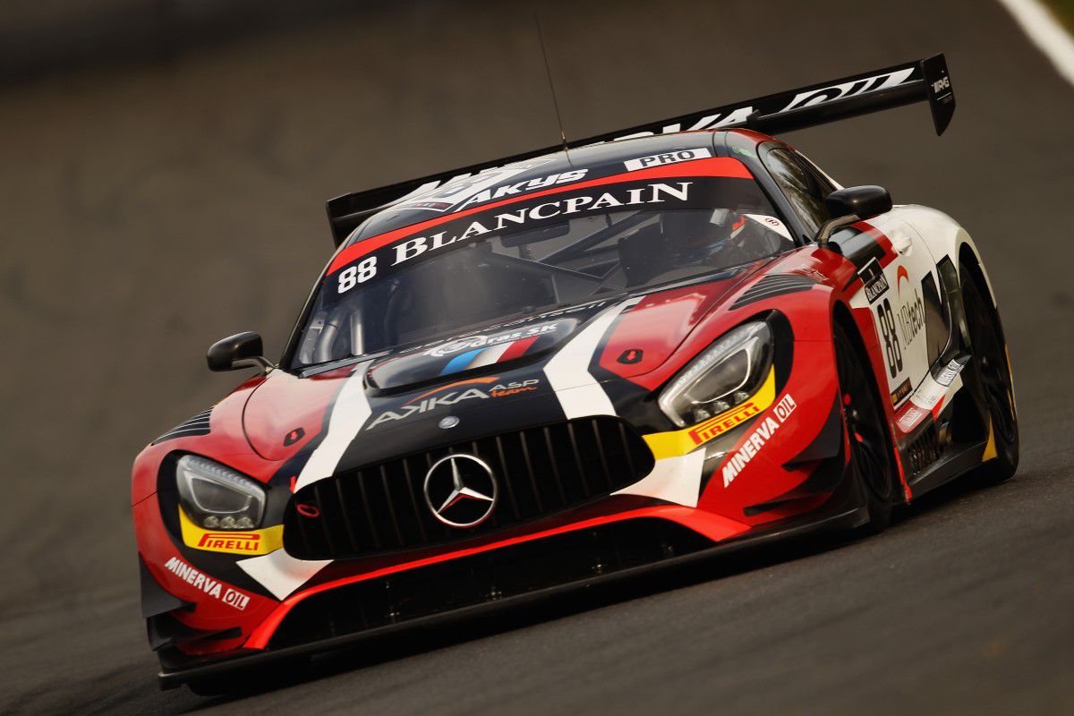 Diferite variante de Mercedes AMG GT