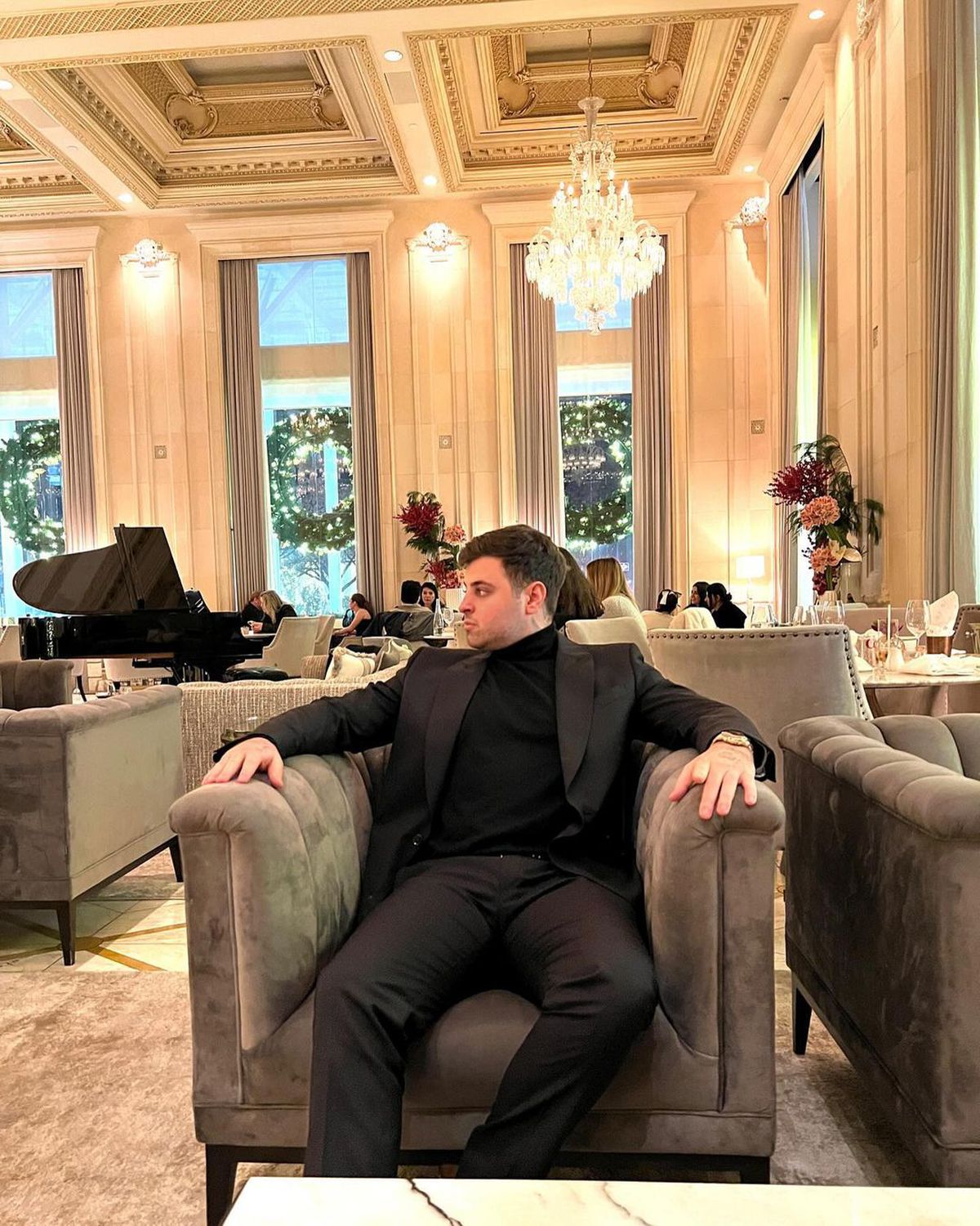 Adrian Mititelu Jr. a fost internat de urgență la spitalul Floreasca » Finanțatorul lui FCU Craiova confirmă: „Era foarte supărat, dar nu e vorba de suicid”