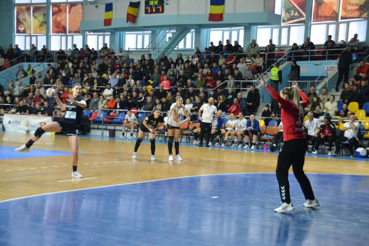 HC Zalău - CSM Târgu Jiu, meci spectaculos în Liga Florilor