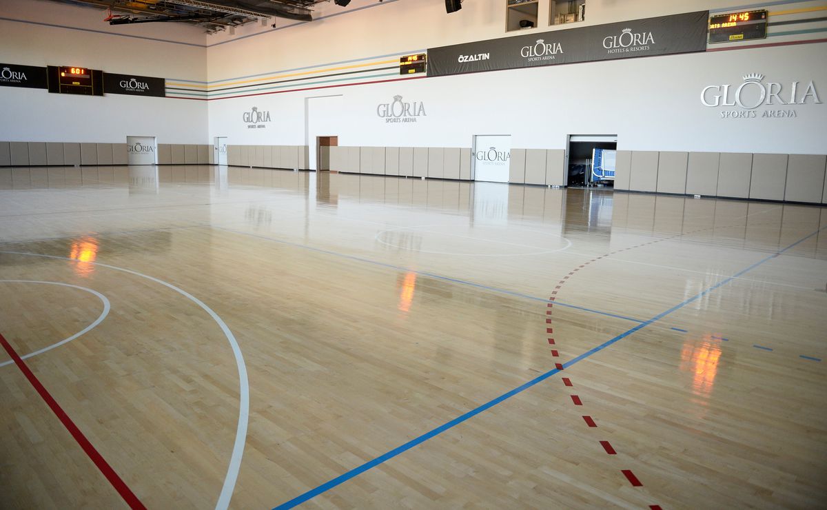 Gloria Sports Arena, doar antrenamente