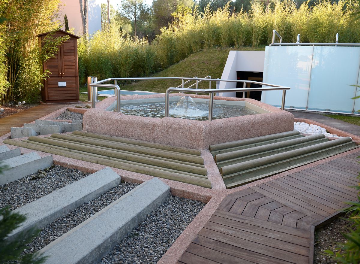 Gloria Sports Arena, doar antrenamente