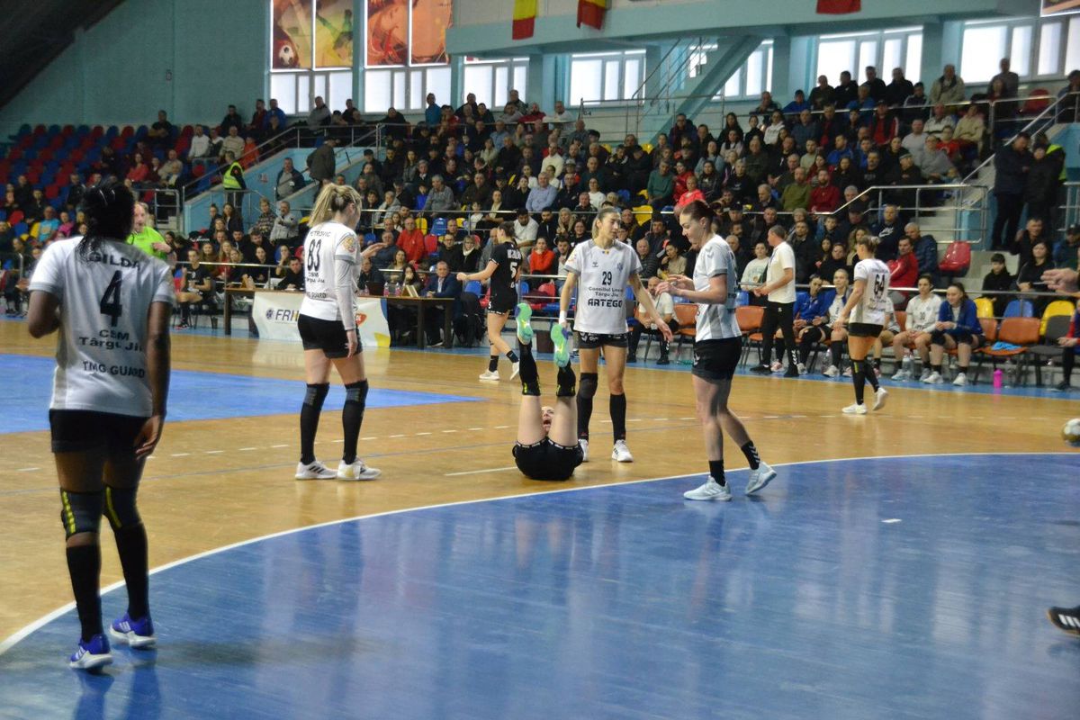 Serie rară de rezultate în „Liga Florilor” » Ce s-a întâmplat în HC Zalău - CSM Târgu Jiu
