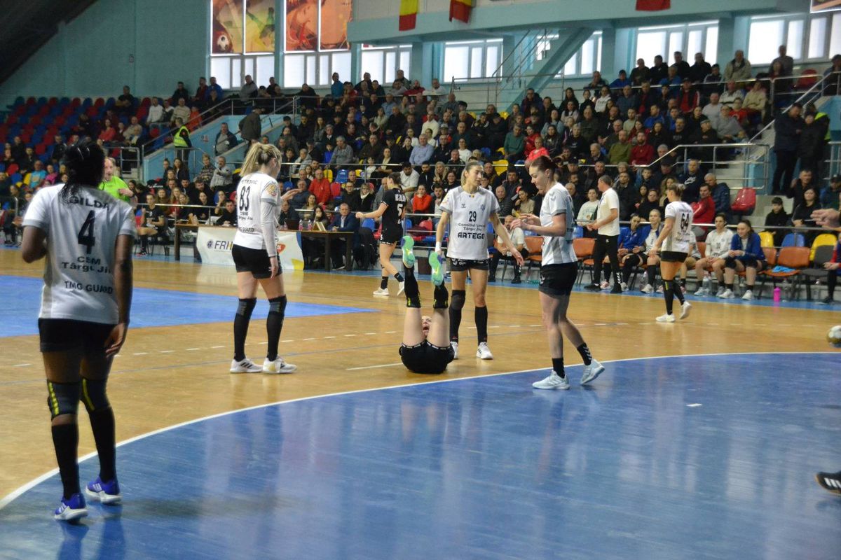 HC Zalău - CSM Târgu Jiu, meci spectaculos în Liga Florilor