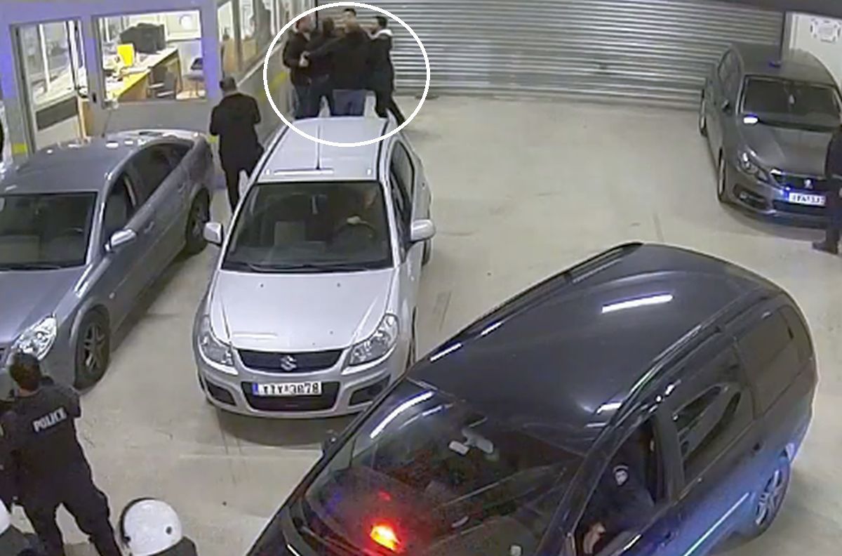 Răzvan Lucescu a comentat scenele reprobabile când a plonjat din autocar: „Spun adevărul și asta nu convine”