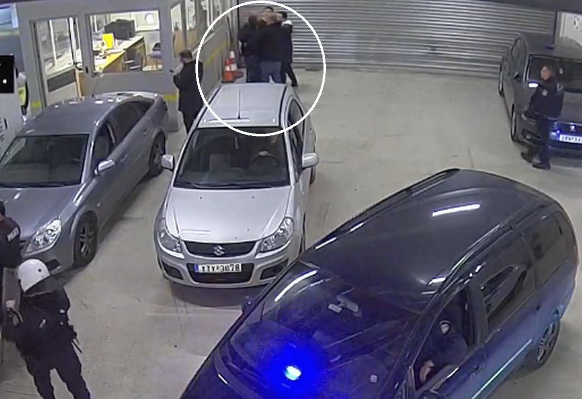 Răzvan Lucescu a comentat scenele reprobabile când a plonjat din autocar: „Spun adevărul și asta nu convine”