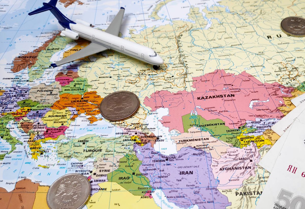 Pe unde va zbura FCSB în Azerbaidjan? E sigură ruta aeriană? Expert BoardingPass consultat de GSP: „Spațiul Ucrainei e închis, companiile evită Armenia și intră în spațiul georgian”