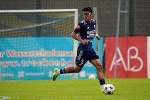 Interviu altfel cu puștiul-revelație din Liga 1: „Vin roșu, Mercedes și Las Vegas” + „Pe el l-aș mușca de gât dacă aș fi vampir”