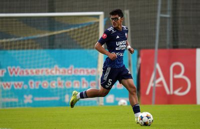 Interviu altfel cu puștiul-revelație din Liga 1: „Vin roșu, Mercedes și Las Vegas” + „Pe el l-aș mușca de gât dacă aș fi vampir”