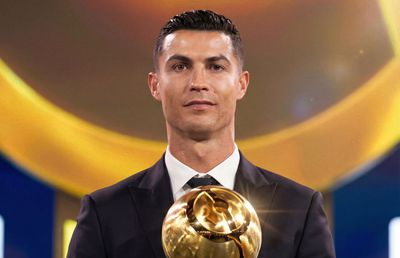 Toate premiile de la gala Globe Soccer Awards » Cine a fost desemnat Fotbalistul Anului + Promisiunea lui Ronaldo: „Știți care e obiectivul meu”