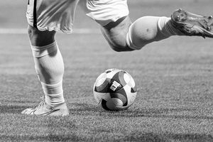 Tragedie de proporții în țara vecină: jucătorul a murit la 25 de ani, chiar pe teren