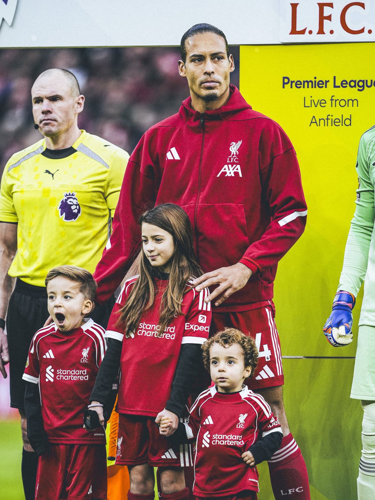 Liverpool, victorie la limită de „Boxing Day” cu „lanterna roșie” Wolverhampton. Premieră Wirtz, într-un meci încărcat de emoție