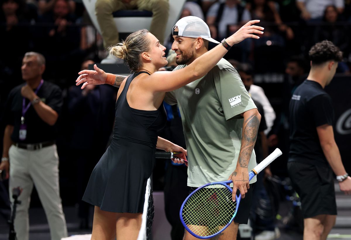 Ciocnirea Sabalenka - Kyrgios, prima „Bătălie a sexelor” din acest secol, tranșată în 77 de minute » Aryna, intrare de zile mari: „Pregătisem altceva”