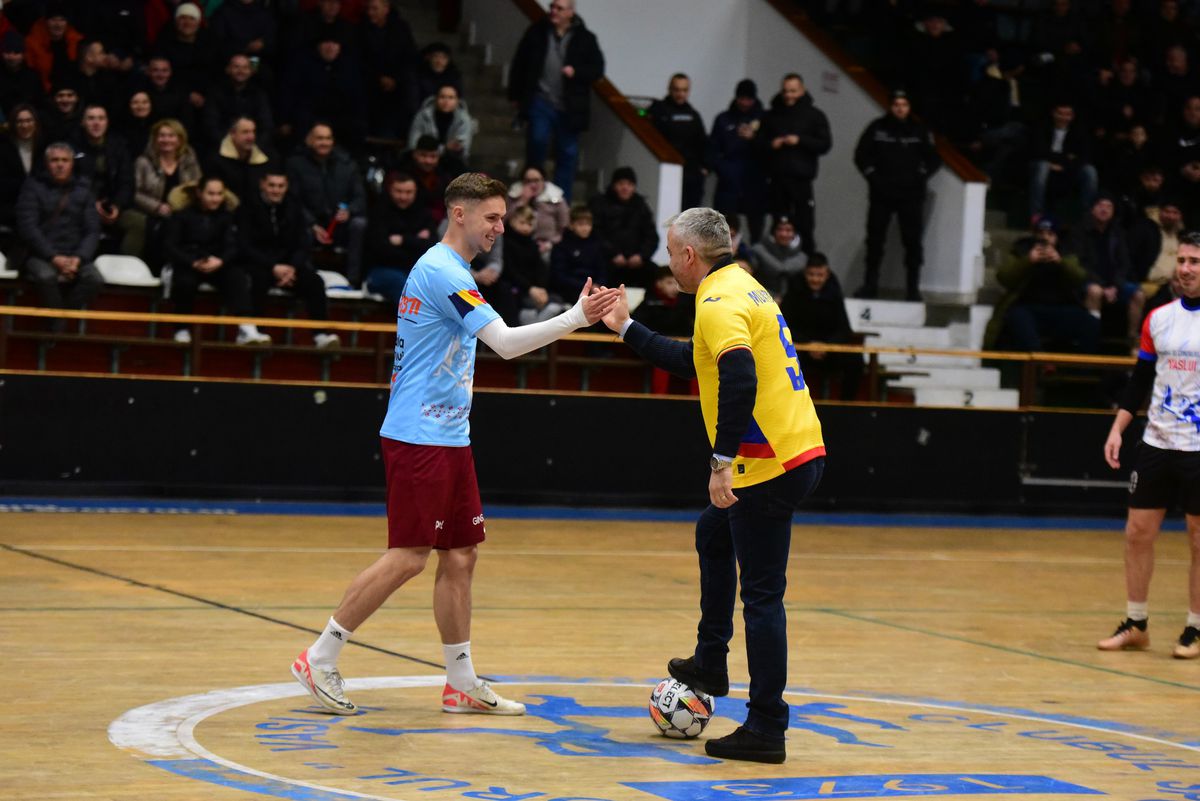 A schimbat tricoul! Cum a apărut Louis Munteanu la 48 de ore de la marea controversă cu echipamentul celor de la FCSB