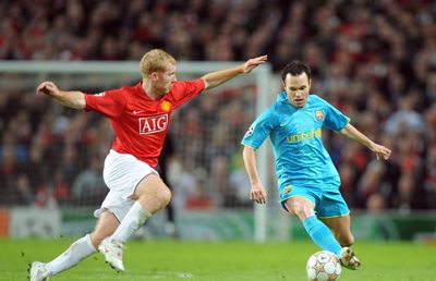 „Acesta a fost cel mai prost transfer din istoria lui United, era neprofesionist” » Legenda lui Manchester își distruge fostul coleg