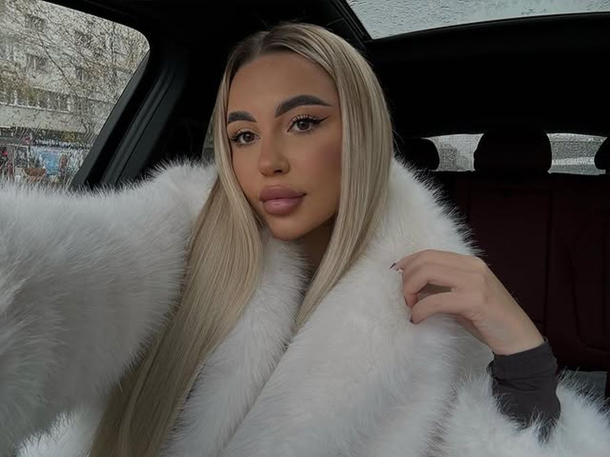 Ziua și cererea în căsătorie » Jucătorul FCSB-ului și-a surprins iubita de sărbători: „Cât de norocoasă pot fi?”