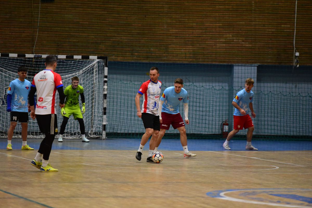 A schimbat tricoul! Cum a apărut Louis Munteanu la 48 de ore de la marea controversă cu echipamentul celor de la FCSB