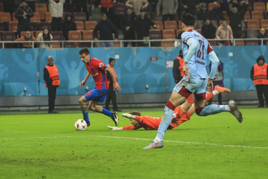 Mihai Stoica îl ridică-n slăvi: „Acest jucător este cea mai mare surpriză din istoria modernă a fotbalului românesc!”