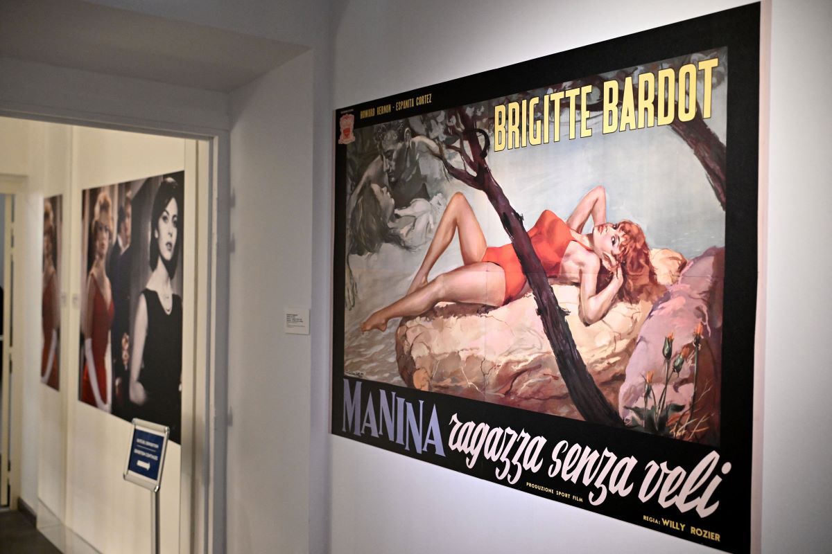 Legendara actriță Brigitte Bardot și sportul: a dat lovitura de start a unui meci în care juca Pele, a schiat, a criticat organizarea Jocurilor Olimpice la Paris