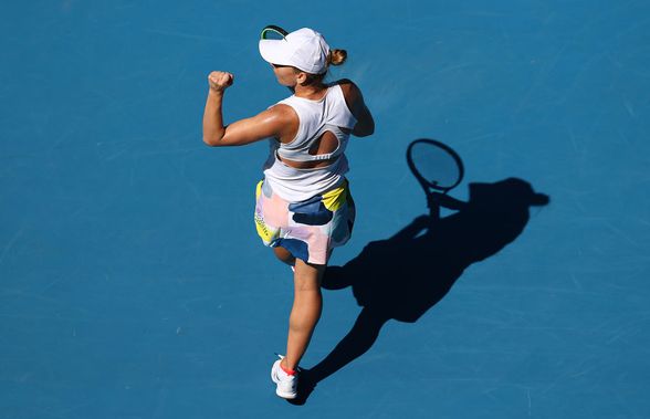 SIMONA HALEP - ANETT KONTAVEIT // VIDEO „Simo, te grăbești undeva?” :D » Interviu savuros după calificarea rapidă în semifinale la Australian Open! Cum va sărbători victoria + mesaj pentru Darren Cahill