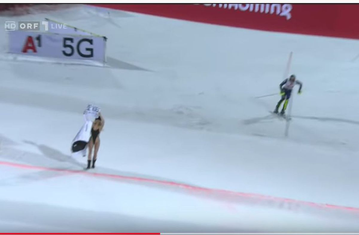 VIDEO Kinsey Wolanski a schimbat sportul! Mișcările cu care și-a dat gata fanii